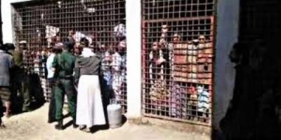 تقرير حقوقي يوثق 3602 انتهاك بحق مختطفين في سجون #الحوثيين خلال عام ونصف