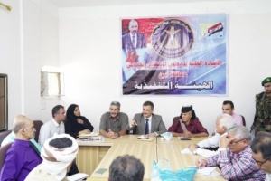 بعد تفقده سير العمل في انتقالي أبين الأمين العام يترأس  اجتماعاً لهيئته التنفيذية
