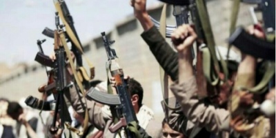 أحد منتسبي المليشيا الحوثية  يقتل والده بعد عودته من الجبهة