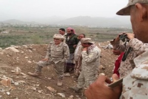 رئيس انتقالي #الضـالع يتفقد خطوط التماس شمال جبهة حجر