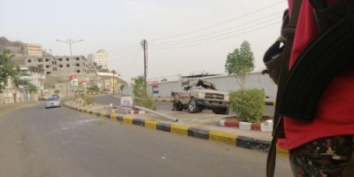القوات الجنوبية تحاصر عناصر الحماية الرئاسية في كريتر 