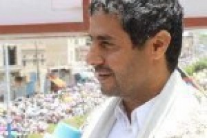 قيادي حوثي يدعو كل المكونات السياسية إلى الجلوس على طاولة الحوار لإنهاء الحرب 