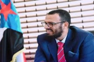 نائب الرئيس: الحياة عادت إلى عدن بعد عودة المعسكرات إلى الشعب واستعادتها من الإرهابيين