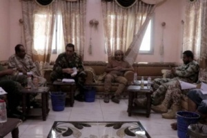 اجتماع لقيادة ألوية الدعم والاسناد وقرارات بمنع حمل السلاح في ثلاث محافظات