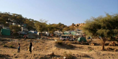 حرب مليشيات "الإخوان" على الحجرية تتسبب بتهجير مئات الأسر النازحة بتعز