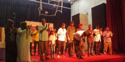 برعاية #المجلس_الانتقالي .. انطلاق العرض الأول لمسرحية "كلاسيكو" على خشبة المسرح الوطني بحافون