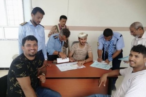 #عدن .. النخعي يدعو مالكي المركبات الغير مرقمة الى الاسراع باستكمال بقية الاجراءات