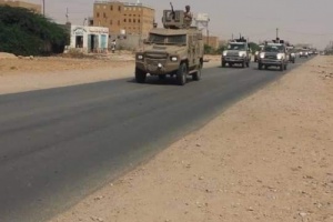 عاجل : وصول تعزيزات ضخمة لمساندة النخبة الشبوانية استعداداً لتطهير عتق من الارهاب 