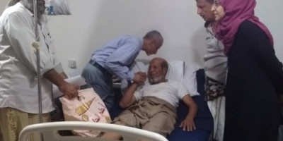 قيادات بالمجلس الانتقالي تواصل النزول للمستشفيات للإطمئنان على أوضاع جرحى أحداث عدن 