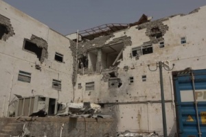الذراع الايرانية في اليمن تجدد القصف المدفعي على مستشفى 22 مايو بالحديدة