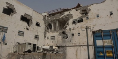 الذراع الايرانية في اليمن تجدد القصف المدفعي على مستشفى 22 مايو بالحديدة