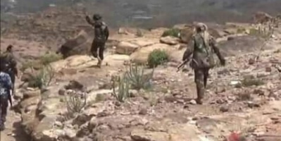 صد وكسر عدد من الزحوف للمليشيات الحوثية في جبهات حجر بالضالع