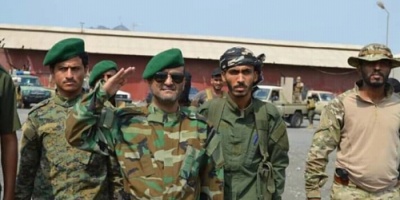 مدير أمن عدن يزور كتيبة حماية  ميناء المعلا ويشيد بثباتهم وصمودهم في الحفاظ على أمن واستقرار الميناء 