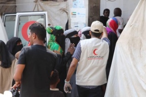 ضمن حملة الاستجابة العاجلة.. الهلال الإماراتي يدشن مشروع العيادة المتنقلة لعلاج النازحين بعدن