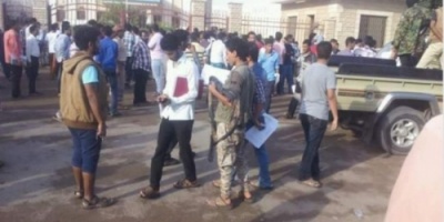 منتسبي السكن الجامعي ينفون صحة الأخبار المتداولة بعدم كفأة القيادة الجديدة  للسكن الجامعي مؤكدين تحسن السكن وتفانية بالعمل  