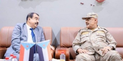 الربيزي : المحاور العسكرية الجنوبية ترفض توجيهات وزير دفاع الشرعية