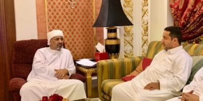 الرئيس "عيدروس الزبيدي" يلتقي الشخصية الاجتماعية ورجل الخير " امين حيدرة أبو أسامة "