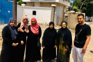بمناسبة اليوم العالمي للمسنين-حقوق الإنسان والشؤون الاجتماعية في المجلس يتفقدون دار رعاية العجزة والمسنين