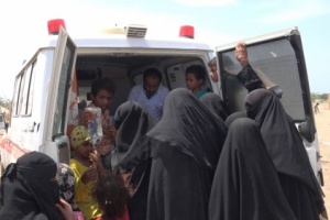 الهلال الأحمر الإماراتي يعزز حملة مكافحة الأوبئة في الساحل الغربي