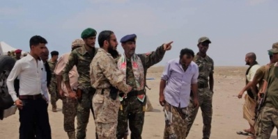 قيادة الدعم والإسناد تتفقد الجنود المرابطين في المدخل الغربي للعاصمة عدن 