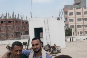 دائرة الشباب والرياضة بانتقالي المنصوره تدشن رفع العلم الجنوبي في المعهد المهني والتقني 