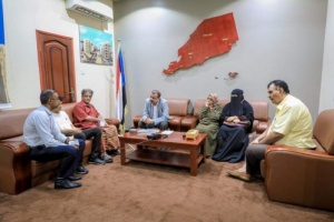 رئيس الجمعية الوطنية يناقش مع الطاقم التحريري والإداري لصحيفة 14 أكتوبر مشاكل المؤسسة العريقة 