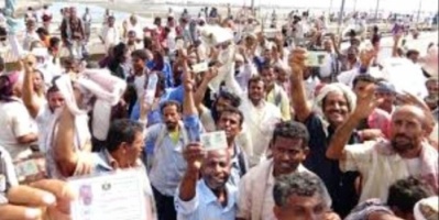 دعوة من الهيئة العسكرية العليا للجيش والأمن لتنفيذ وقفات احتجاجية لمنتسبي الأمن والجيش وأسر الشهداء والجرحى لتوقف مرتباتهم 
