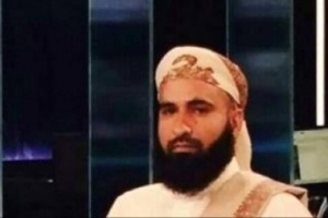 بن عاطف :بن دغر افتتح حجر أساس بمشاريع وهمية واشترى ولاءت ناشطين وناشطات ثم يظهر مجددا بمواعظ الثعلب