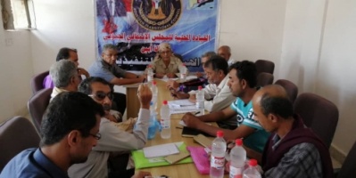 القيادة المحلية في محافظة ابين تعقد اجتماعها الدوري برئاسة العميد الحوتري 