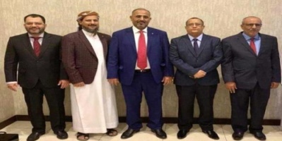 صحيفة سعودية تكشف عن اتفاق وشيك بين المجلس الانتقالي والشرعية 