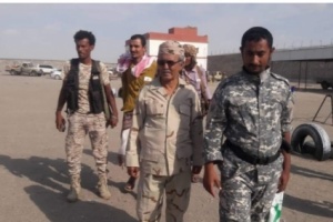 رئيس انتقالي أبين يتفقد اللواء 11 صاعقة ويطلع على التدريبات ومستوى الجاهزية فيه