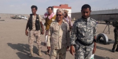 رئيس انتقالي أبين يتفقد اللواء 11 صاعقة ويطلع على التدريبات ومستوى الجاهزية فيه