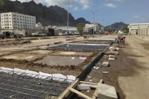 صندوق صيانة الطرق تواصل أعمال الصيانة والتأهيل للطرق الرئيسية في عدن 