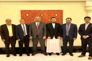 وفد المجلس الانتقالي يغادر جده إلى الرياض لوضع اللمسات الأخيرة على الاتفاقية 