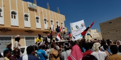 .المهره : عرض بحري احتفالا بالذكرى السادسة والخمسون لثورة الرابع عشر من أكتوبر 