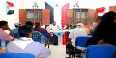 مجلسا محليين في سقطرى تنضما للمجلس الانتقالي وترفض اوامر المحافظ 