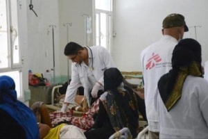 منظمة أطباء بلا حدود تلوح بوقف أعمالها في تعز بعد تعدي مليشيات الإصلاح على مستشفى الثورة ومقتل شخص وإصابة آخرين 