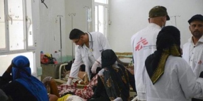 منظمة أطباء بلا حدود تلوح بوقف أعمالها في تعز بعد تعدي مليشيات الإصلاح على مستشفى الثورة ومقتل شخص وإصابة آخرين 