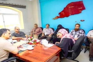 اللملس يؤكد على تفعيل الدور النقابي في وزارة الخدمة المدنية 