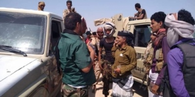 بعد تحركات مليشيا الاصلاح.. انتقالي أبين يتفقد المواقع القتالية شرق شقرة 