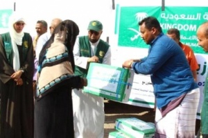 مركز الملك سلمان يدشن مشروع توزيع اللحوم للاسر النازحة والفقيرة 