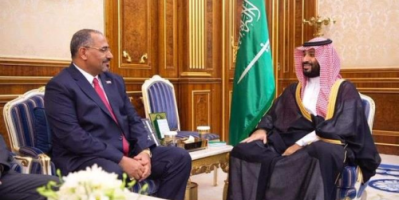 الرئيس الزبيدي يلتقي ولي العهد السعودي الأمير محمد بن سلمان