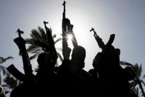 مليشيا الحوثي تقتحم منزل أحد المواطنين في ذمار وتعتدي على نسائة وتسرق سيارة 