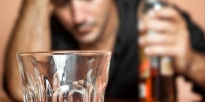 مقتل ٥ أشخاص في صنعاء جراء معاقرتهم لخمر مغشوش 