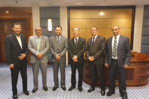 الخبجي يستعرض مع السفير الصيني سبل التعاون المشترك بين الانتقالي وحكومة الصين