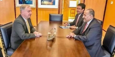الرئيس القائد عيدروس الزُبيدي يلتقي سفير الولايات المتحدة الأمريكية لدى اليمن والوفد المرافق له