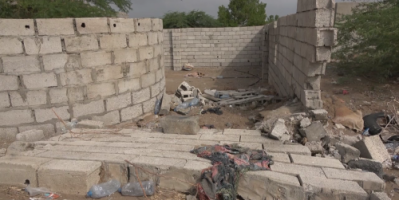 قصف عشوائي لمليشيات الحوثي على منازل المواطنين في منطقة المسنا شرق مدينة الحديدة