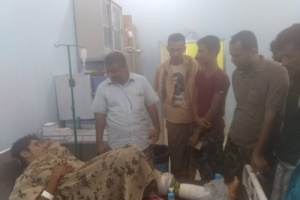 العقيد ركن/عبدالفتاح صائل يتفقد مستشفى المخاء الميداني ويطمئن على أحوال الجرحى 