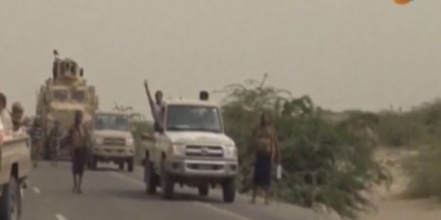 ظهور عناصر من حزب الله بجانب قيادات حوثية في الحديدة 