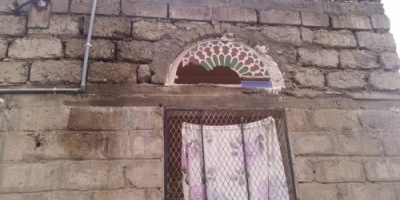 راجمات الكاتوشا الحوثية تقصف قرى لودر بأبين 